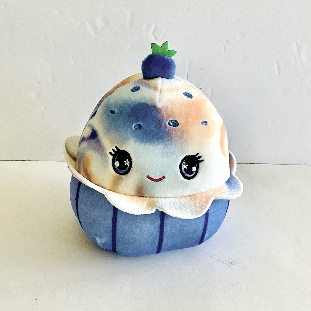 Squishmallows Blueberry Muffin 5” Scented 2022
